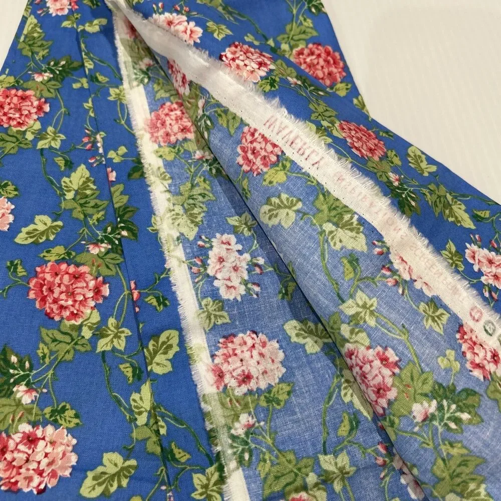 Waverly Inspirations Floral Blue Cotton Quilting Fabric Crafts 44